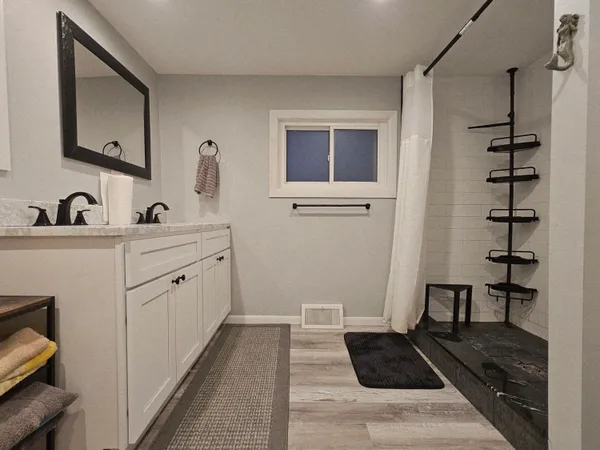 $449,900 | 4492 East Bear Lake Road, Osseo, MI 49266