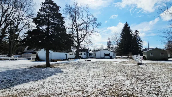 $449,900 | 4492 East Bear Lake Road, Osseo, MI 49266