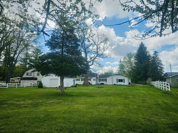 $439,900 | 4492 East Bear Lake Road, Osseo, MI 49266