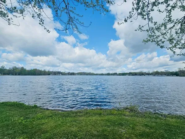 $439,900 | 4492 East Bear Lake Road, Osseo, MI 49266