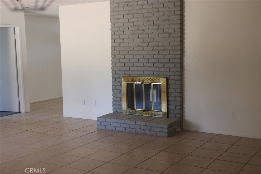 14010 Bush Avenue Riverside, CA 92508 - Photo 3 of 7