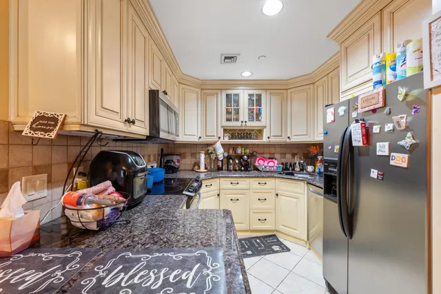 $430,000 | 208 Shearwater Court West, Unit 31, Jersey City, NJ 07305