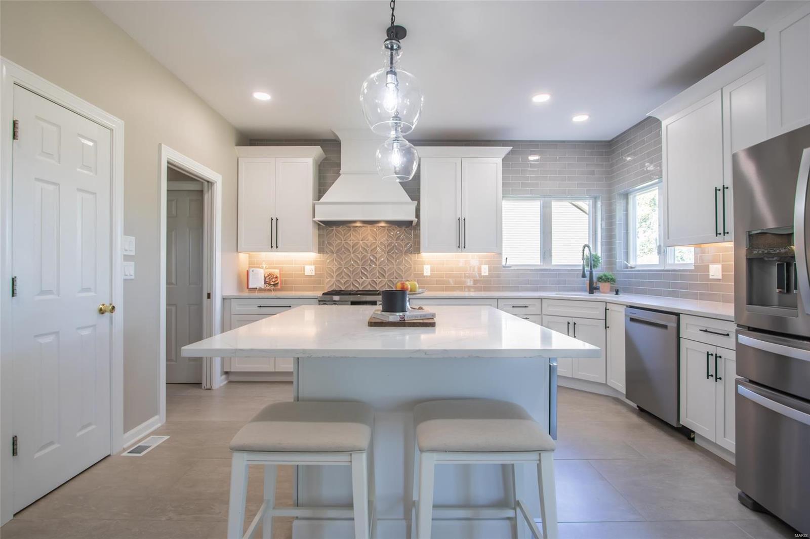 134 Roehampton Lane Weldon Spring, MO 63304 - Photo 4 of 96