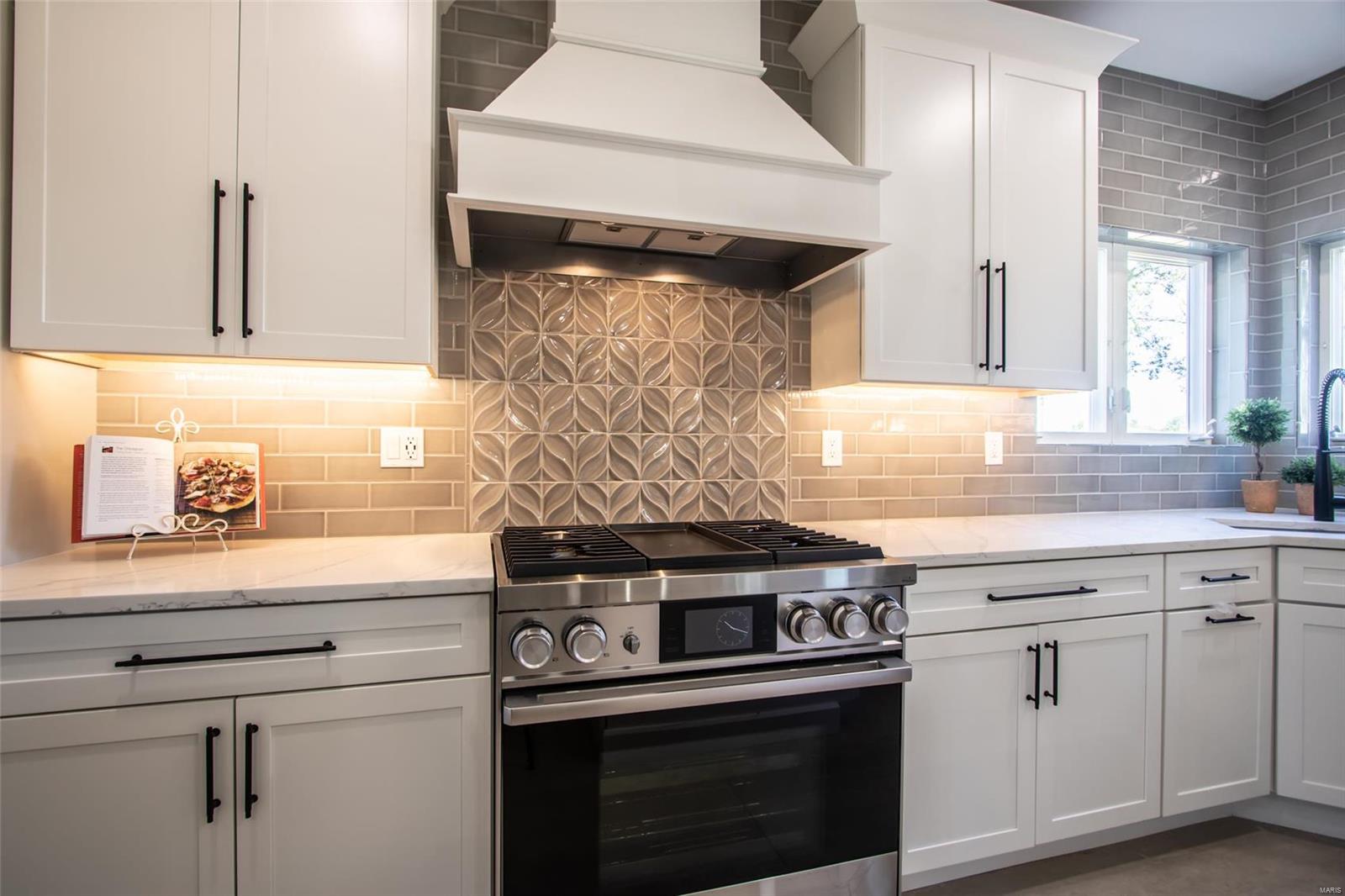 134 Roehampton Lane Weldon Spring, MO 63304 - Photo 5 of 96