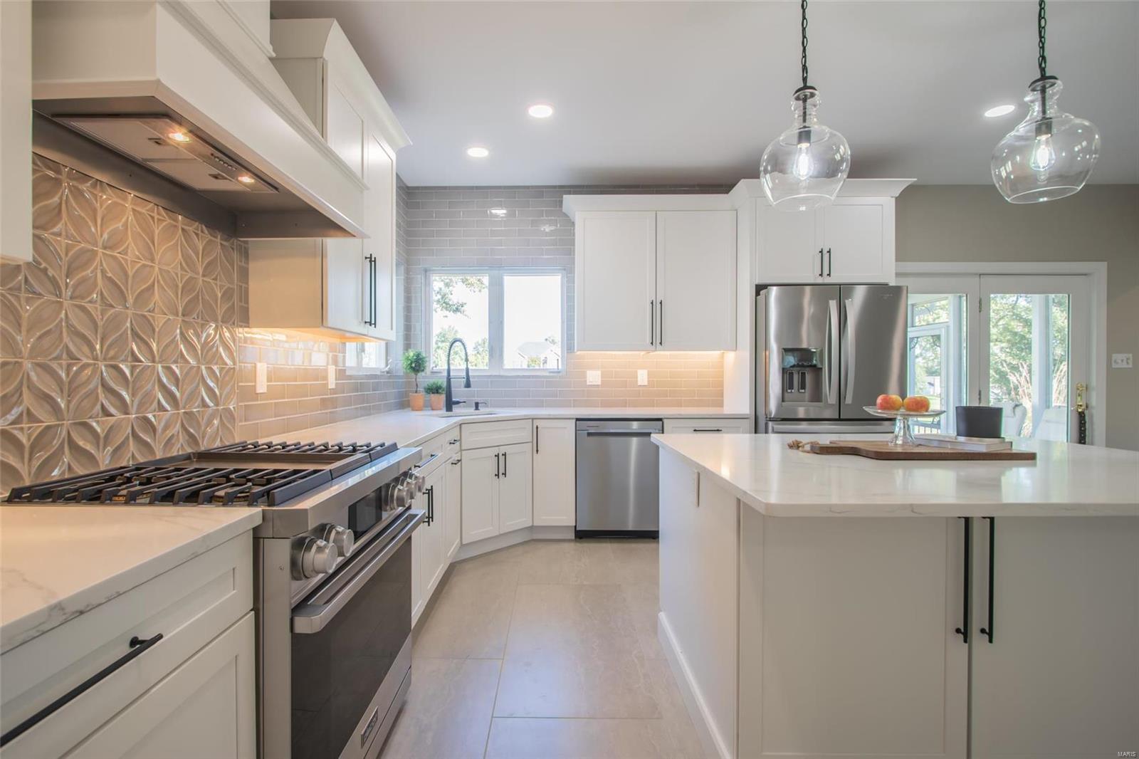 134 Roehampton Lane Weldon Spring, MO 63304 - Photo 8 of 96