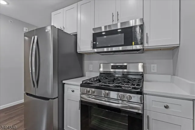 $2,000 | 224 Broad Street, Unit 203, Bloomfield, NJ 07003