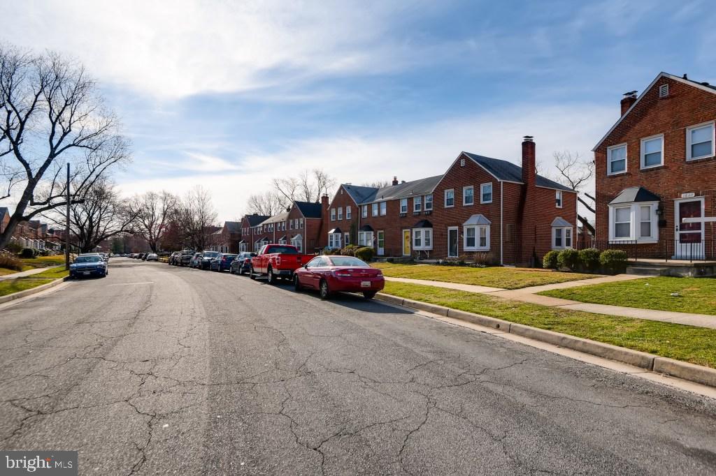 1605 Hardwick Road Towson, MD 21286 - Photo 29 of 32 Beautiful, flat, tree-lined street (Hardwick Rd.)