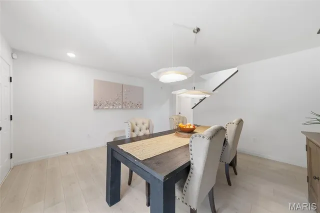 $359,900 | 4279 Bear Rdg Drive, House Springs, MO 63051