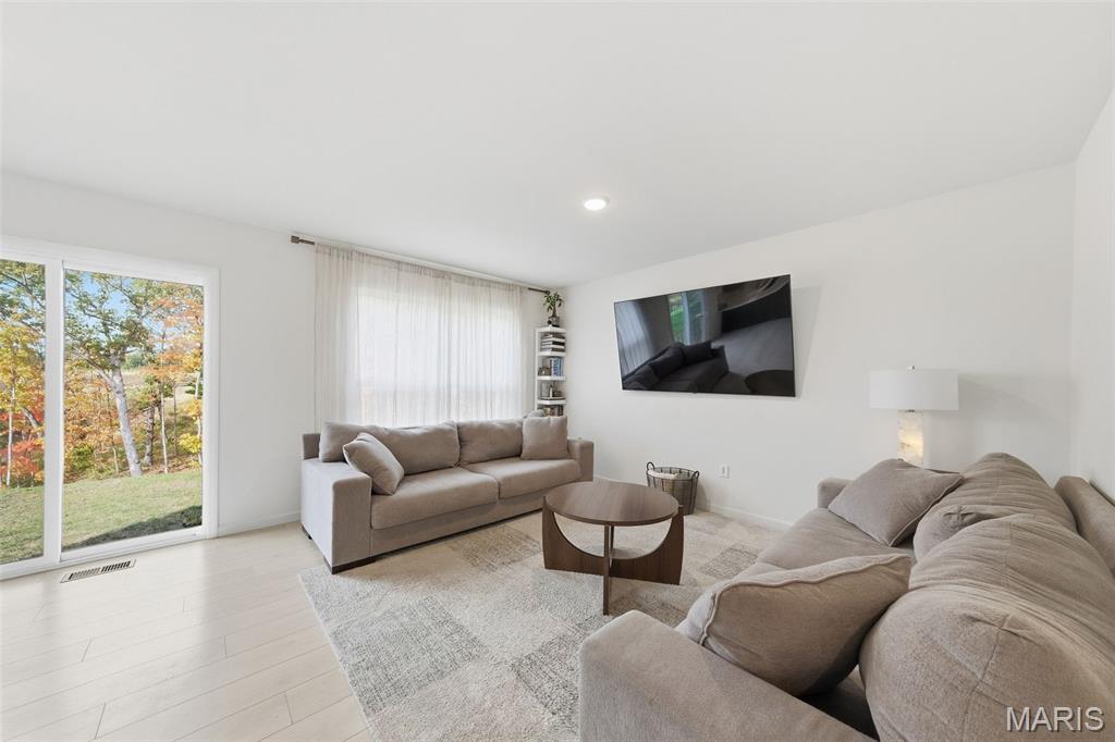 4279 Bear Rdg Drive House Springs, MO 63051 - Photo 6 of 41