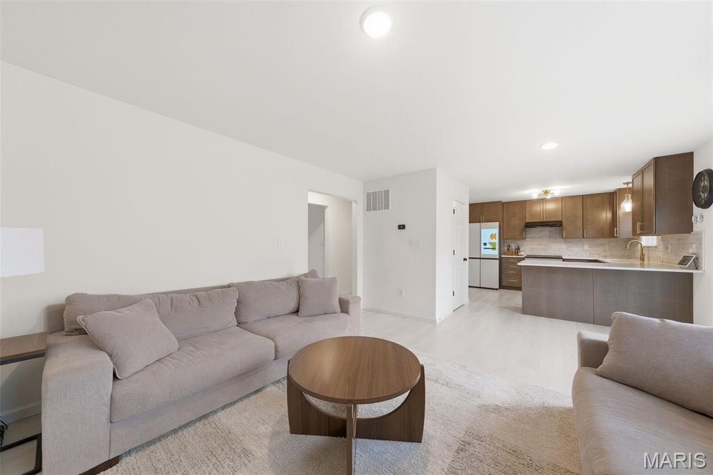 4279 Bear Rdg Drive House Springs, MO 63051 - Photo 9 of 41