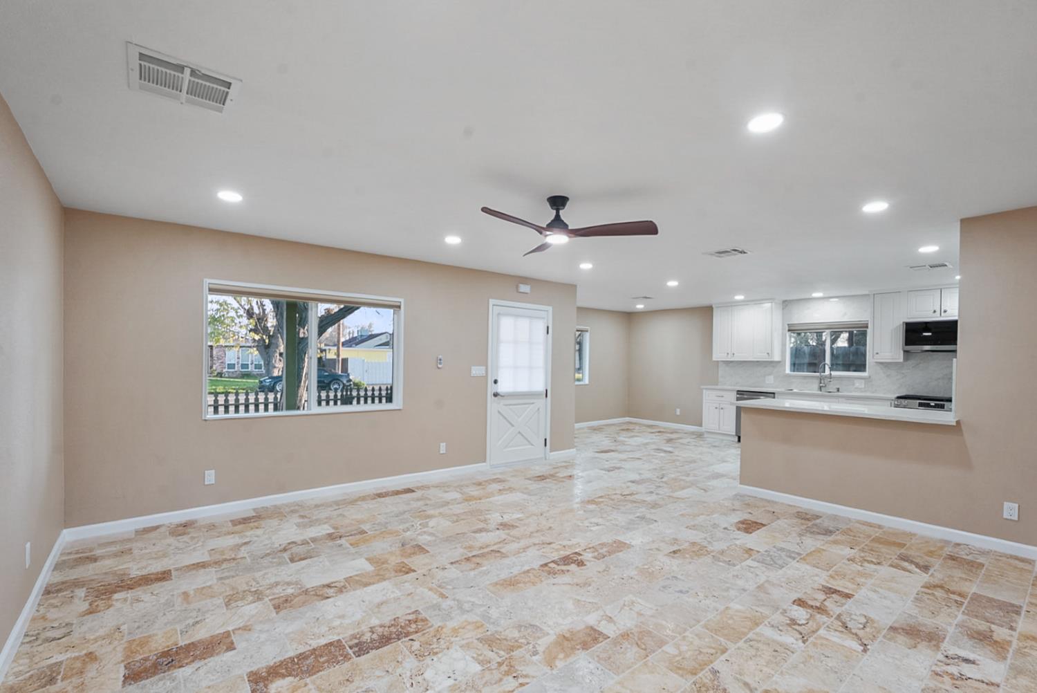 445 M M Patterson, CA 95363 - Photo 13 of 41