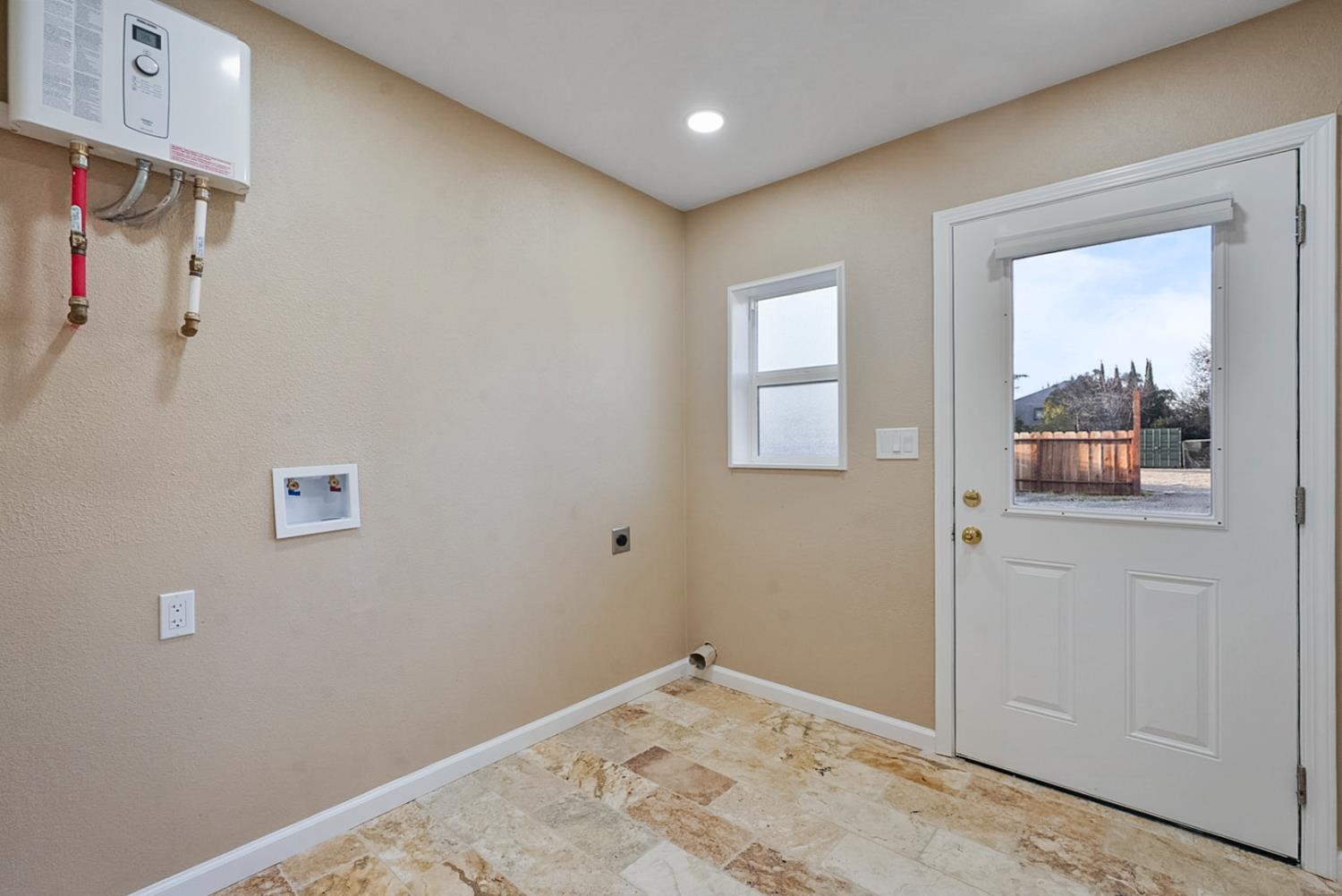 445 M M Patterson, CA 95363 - Photo 22 of 41