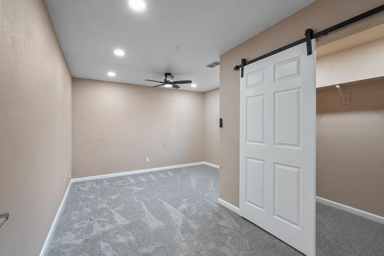 445 M M Patterson, CA 95363 - Photo 23 of 41