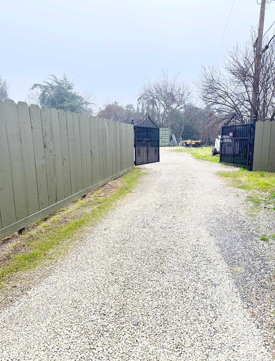 445 M M Patterson, CA 95363 - Photo 38 of 43