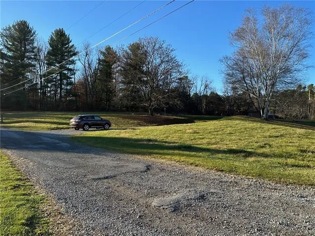$335,000 | 418 Myoma Road, Mars, PA 16046