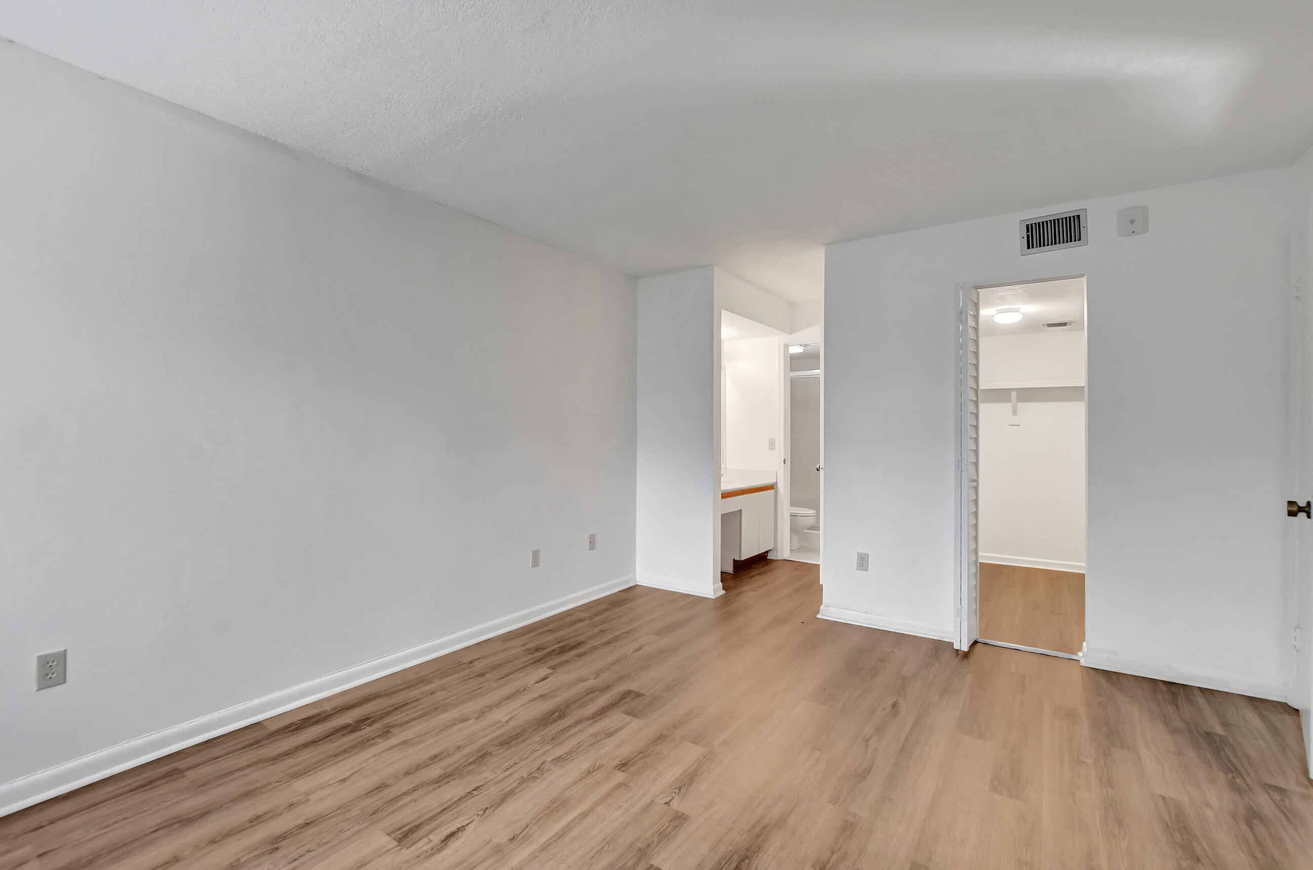 400 Club Circle, Unit 106 Boca Raton, FL 33487 - Photo 14 of 28 Master Bedroom 2