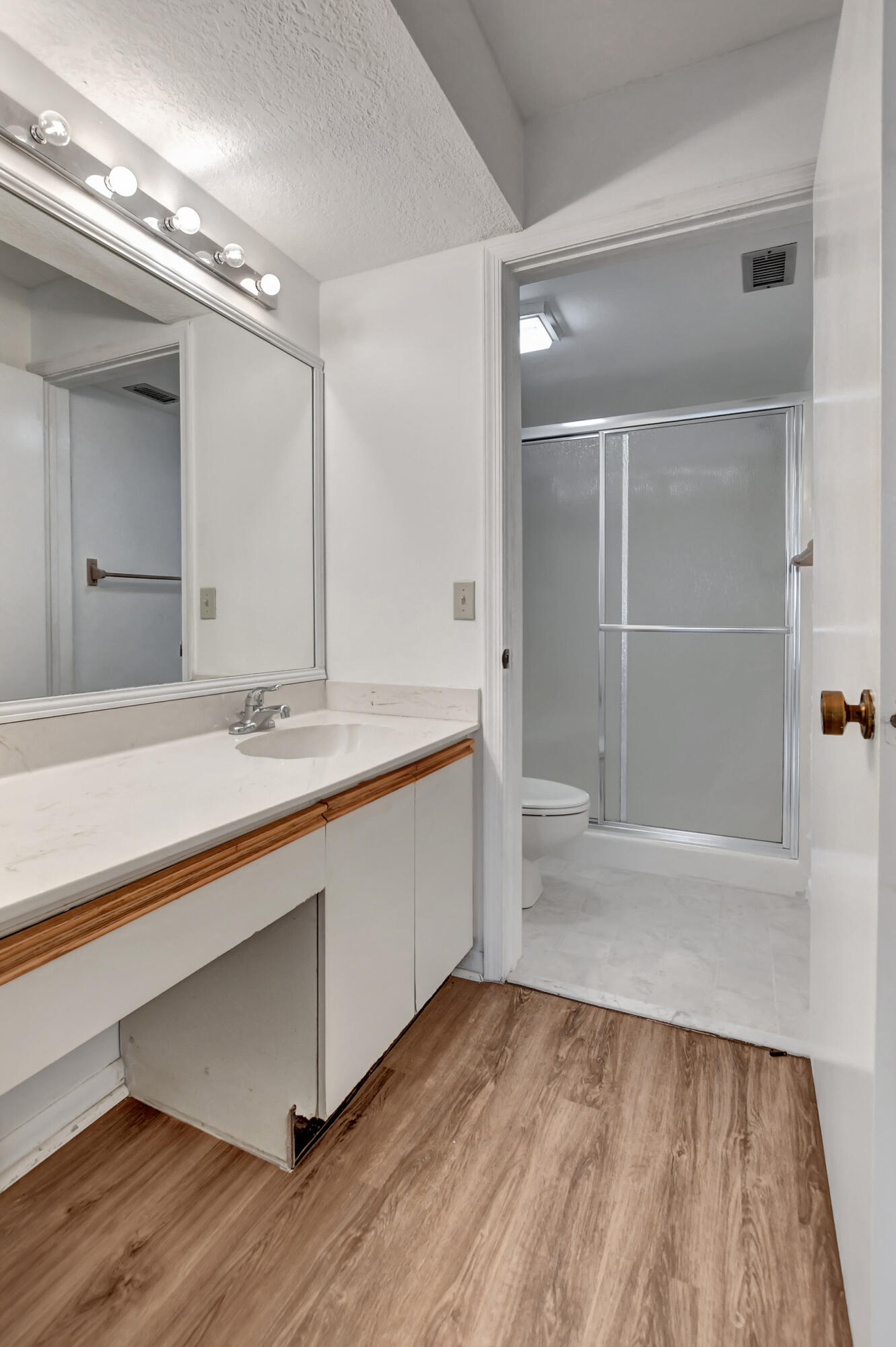 400 Club Circle, Unit 106 Boca Raton, FL 33487 - Photo 17 of 28 Master bathroom 2