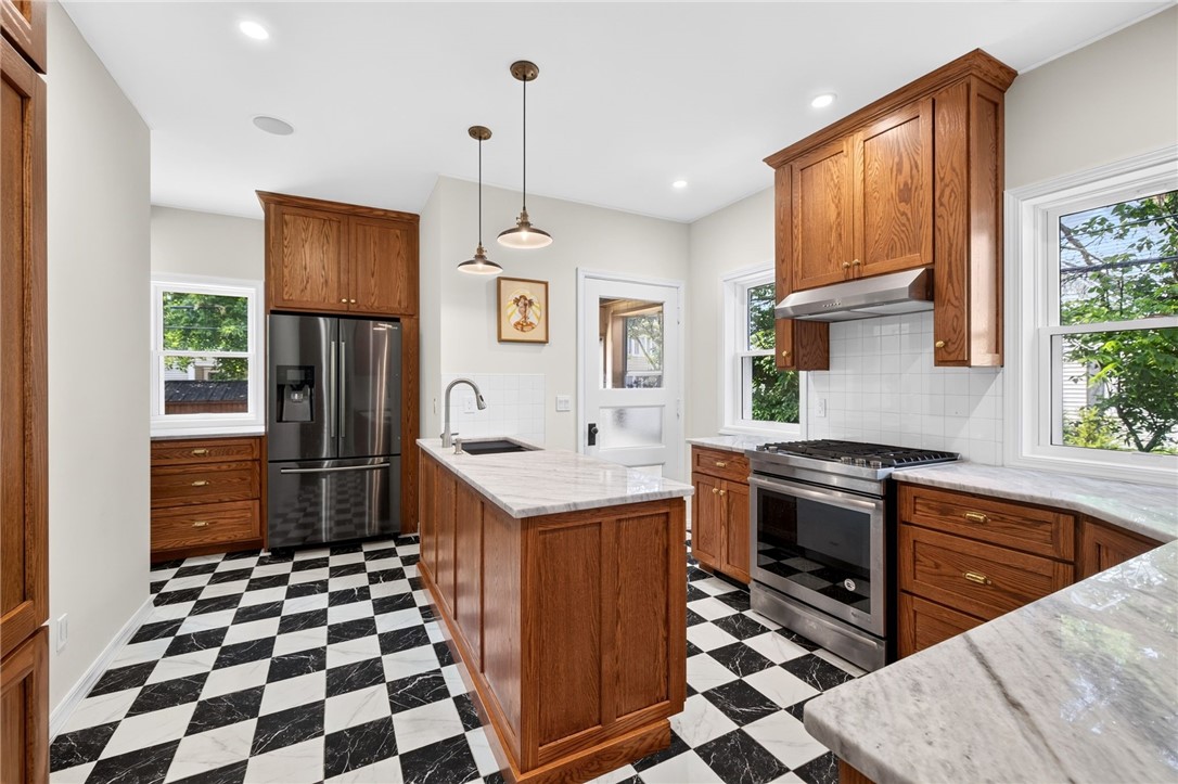 241 Brunswick Street Rochester, NY 14607 - Photo 15 of 39
