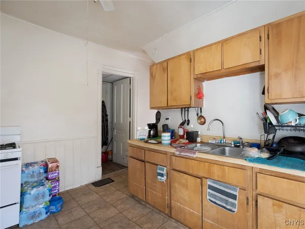 $87,500 | 682 Bronson Street, Watertown, NY 13601