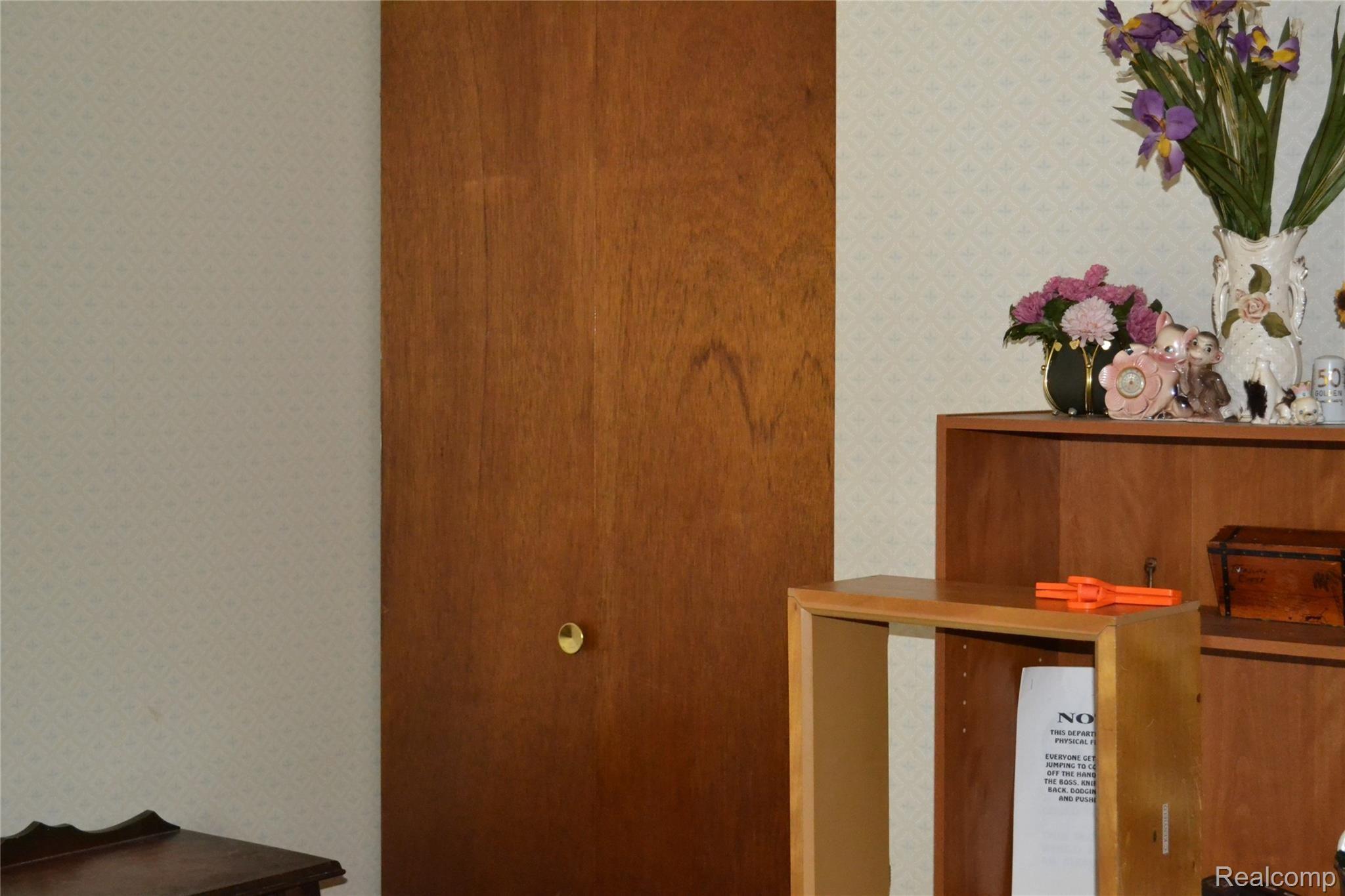535 East Heil Road Gladwin, MI 48624 - Photo 26 of 40 DSC_0295.JPG