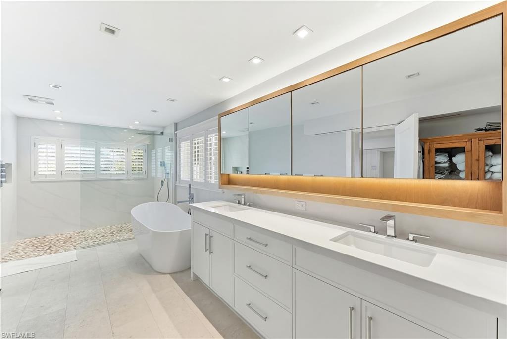 2002 4th Street South Naples, FL 34102 - Photo 12 of 25