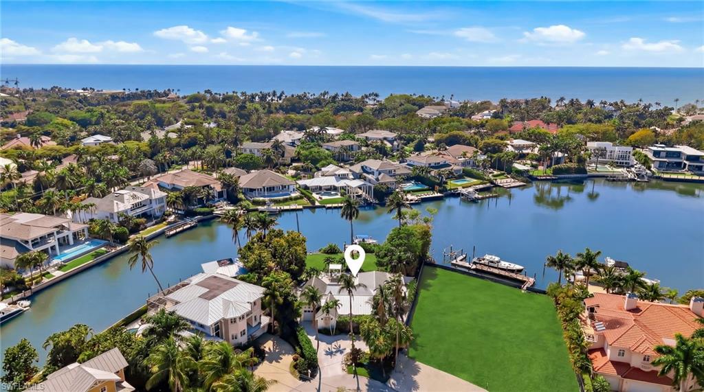 2002 4th Street South Naples, FL 34102 - Photo 2 of 25