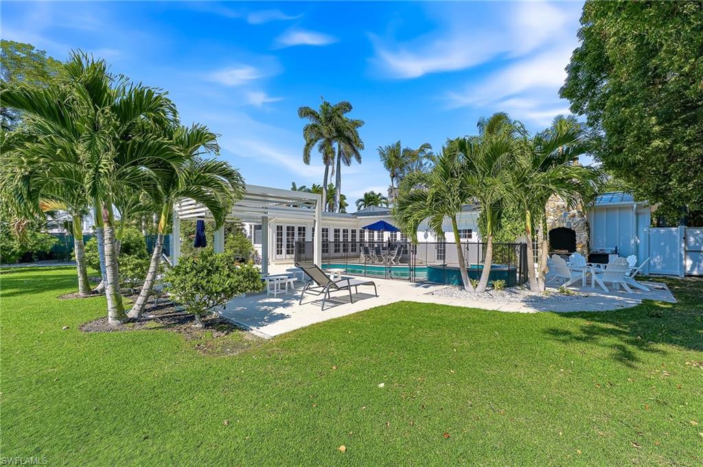 2002 4th Street South Naples, FL 34102 - Photo 22 of 25