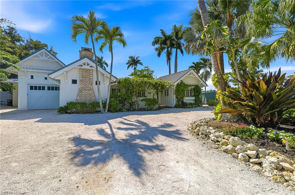 2002 4th Street South Naples, FL 34102 - Photo 5 of 25