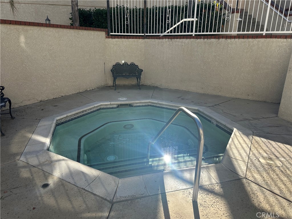 201 Laurel Avenue, Unit 6 Brea, CA 92821 - Photo 22 of 24 a view of entryway