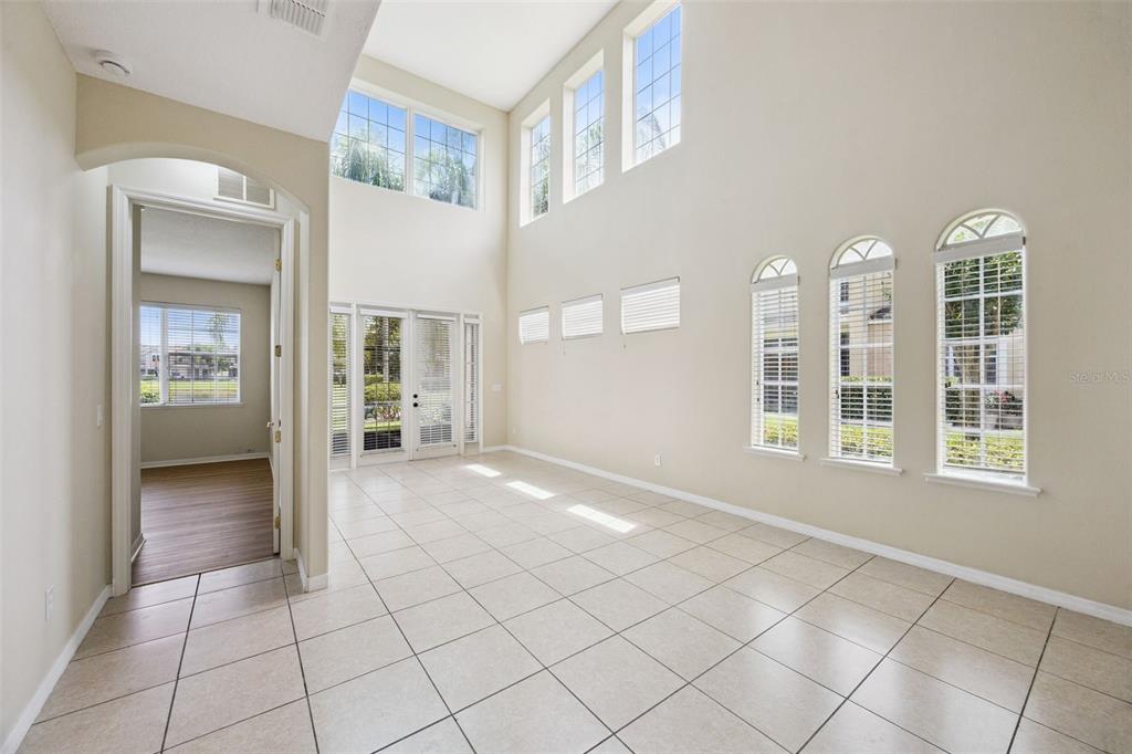 551 Terrace Spring Drive Orlando, FL 32828 - Photo 6 of 41 a view of livingroom with furniture