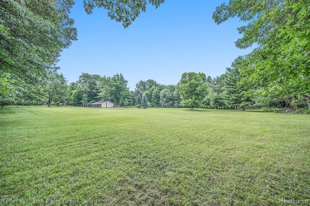 1322 Seville Road Rochester Hills, MI 48309 - Photo 24 of 35