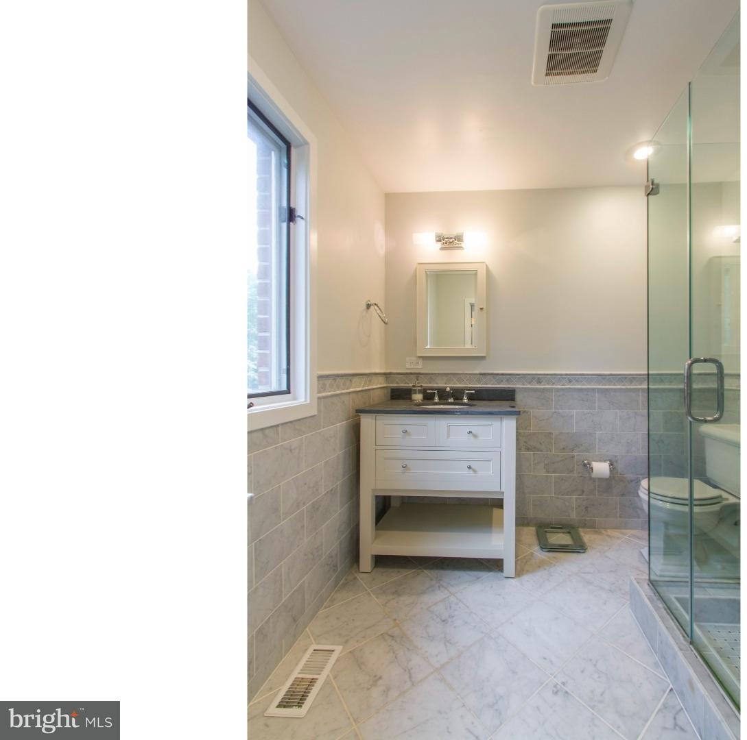 2027 Rodman Street Philadelphia, PA 19146 - Photo 4 of 21 Master Bathroom