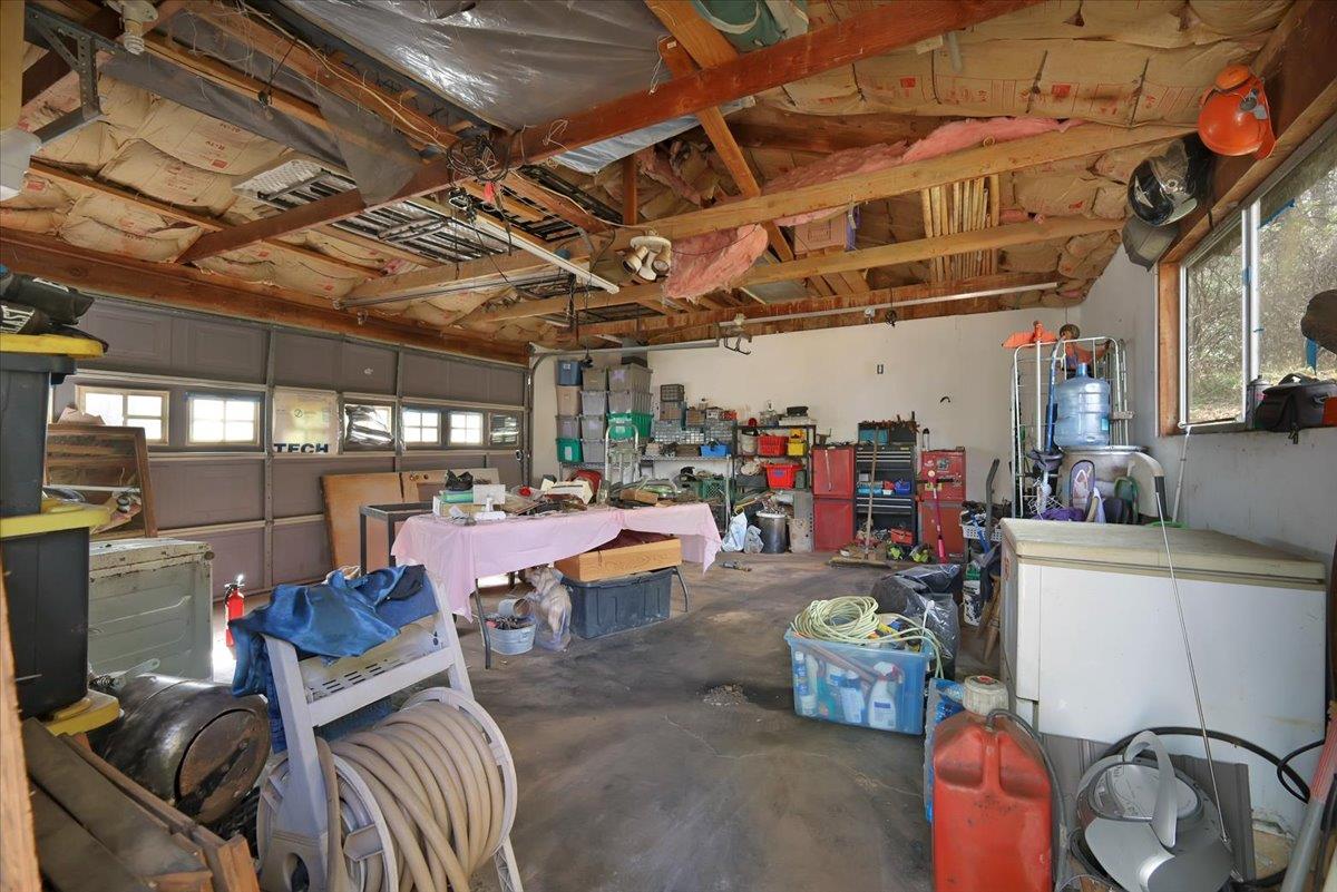 10447 Texas Hill Road Dobbins, CA 95935 - Photo 14 of 55 a view of a chairs in a room