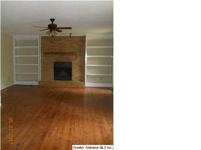2587 Royal Court Pelham, AL 35124 - Photo 4 of 13