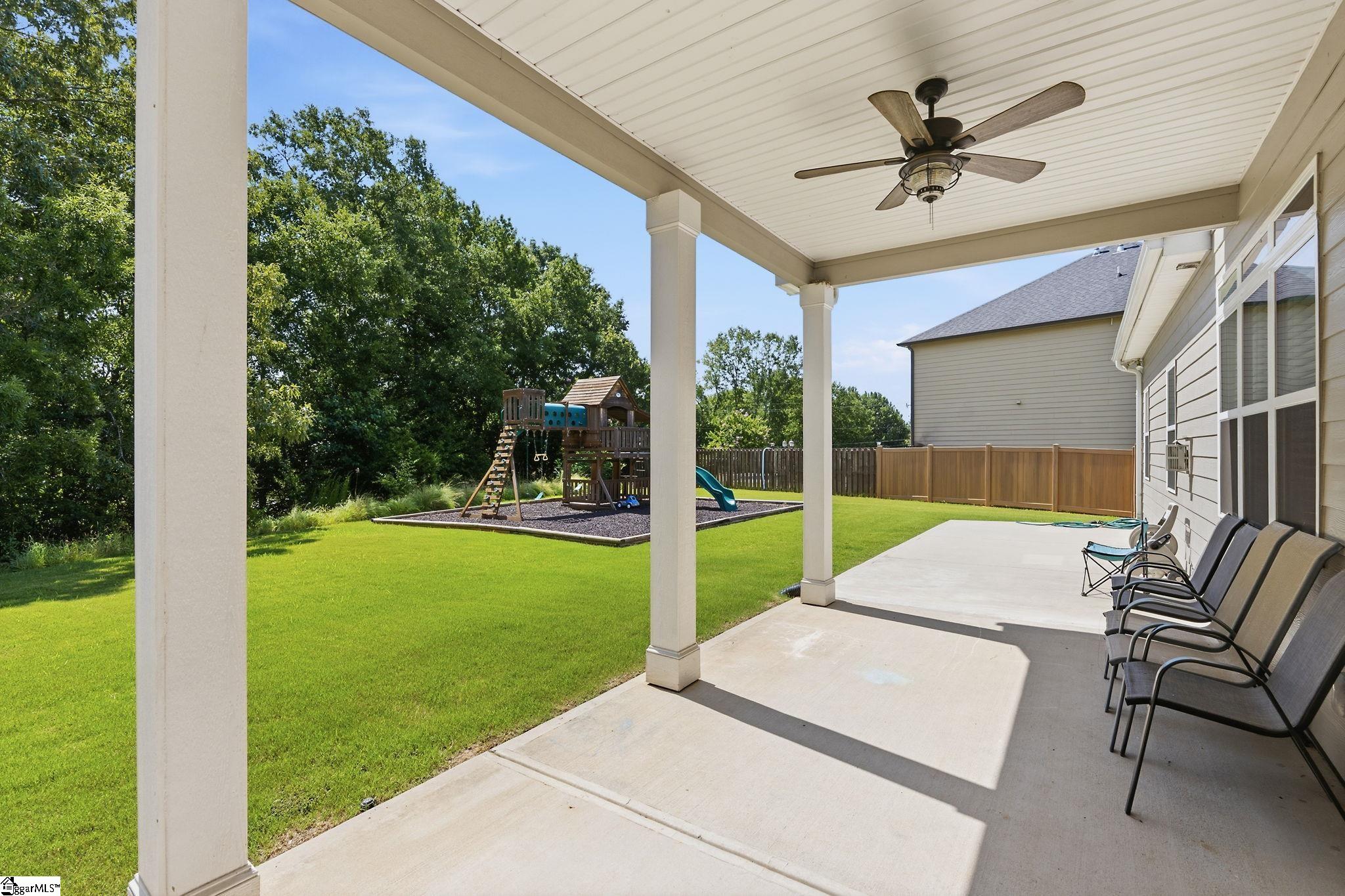 425 Castleford Place Simpsonville, SC 29681 - Photo 31 of 47
