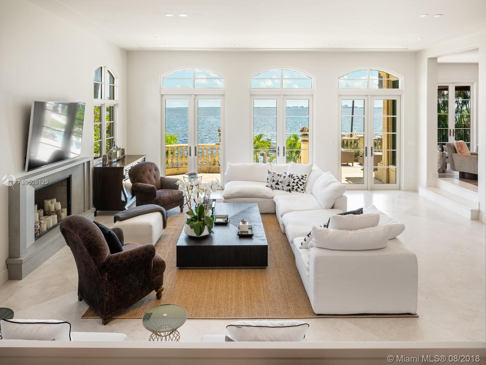 6797 Pullen Avenue Coral Gables, FL 33133 - Photo 3 of 25