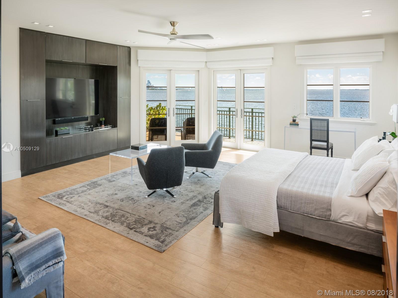 6797 Pullen Avenue Coral Gables, FL 33133 - Photo 4 of 25