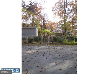 5210 Alverstone Road Clifton Heights, PA 19018 - Photo 2 of 3 Exterior Back