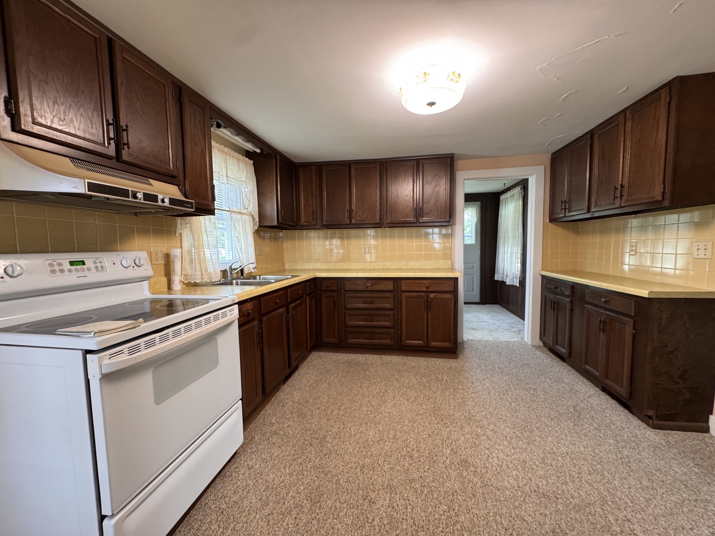 13311 Base Line Road Genoa, IL 60135 - Photo 9 of 19