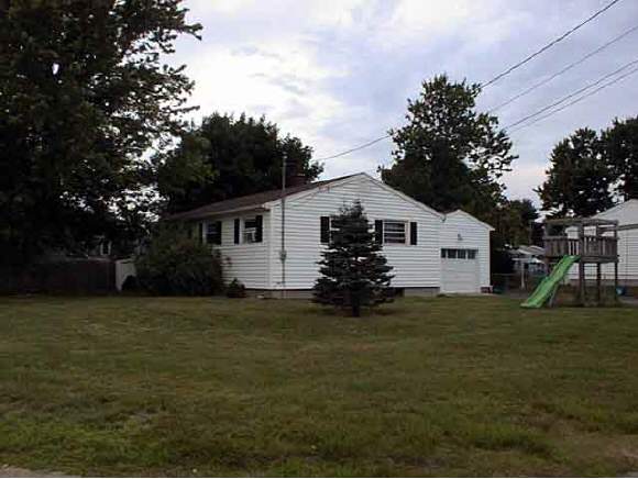 36 Western Avenue Rochester, NH 03867 - Photo 1 of 1