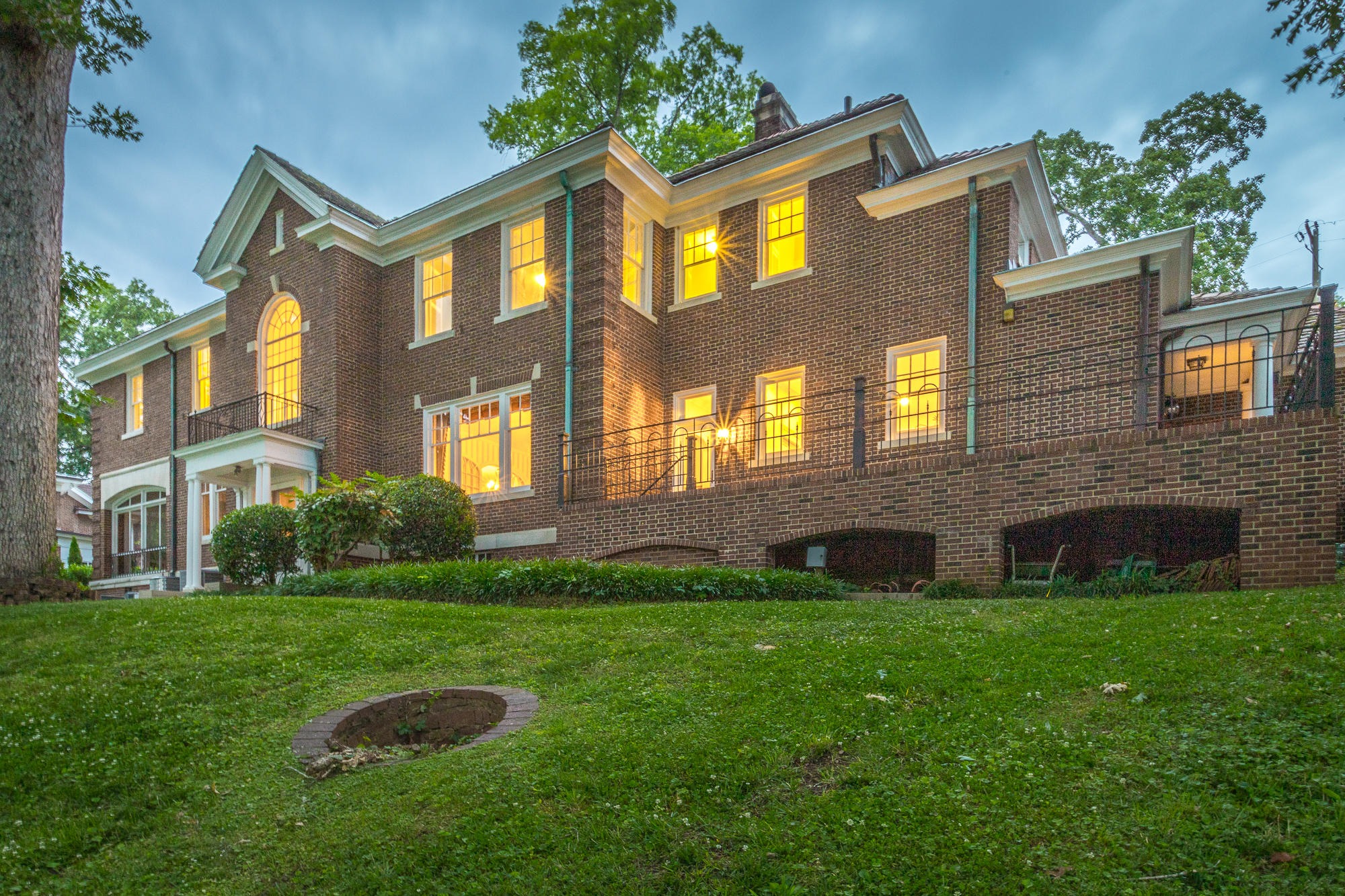 1651 Hillcrest Road Chattanooga, TN 37405 - Photo 22 of 204 1651 Hillcrest Rd. HD TWILIGHT-6