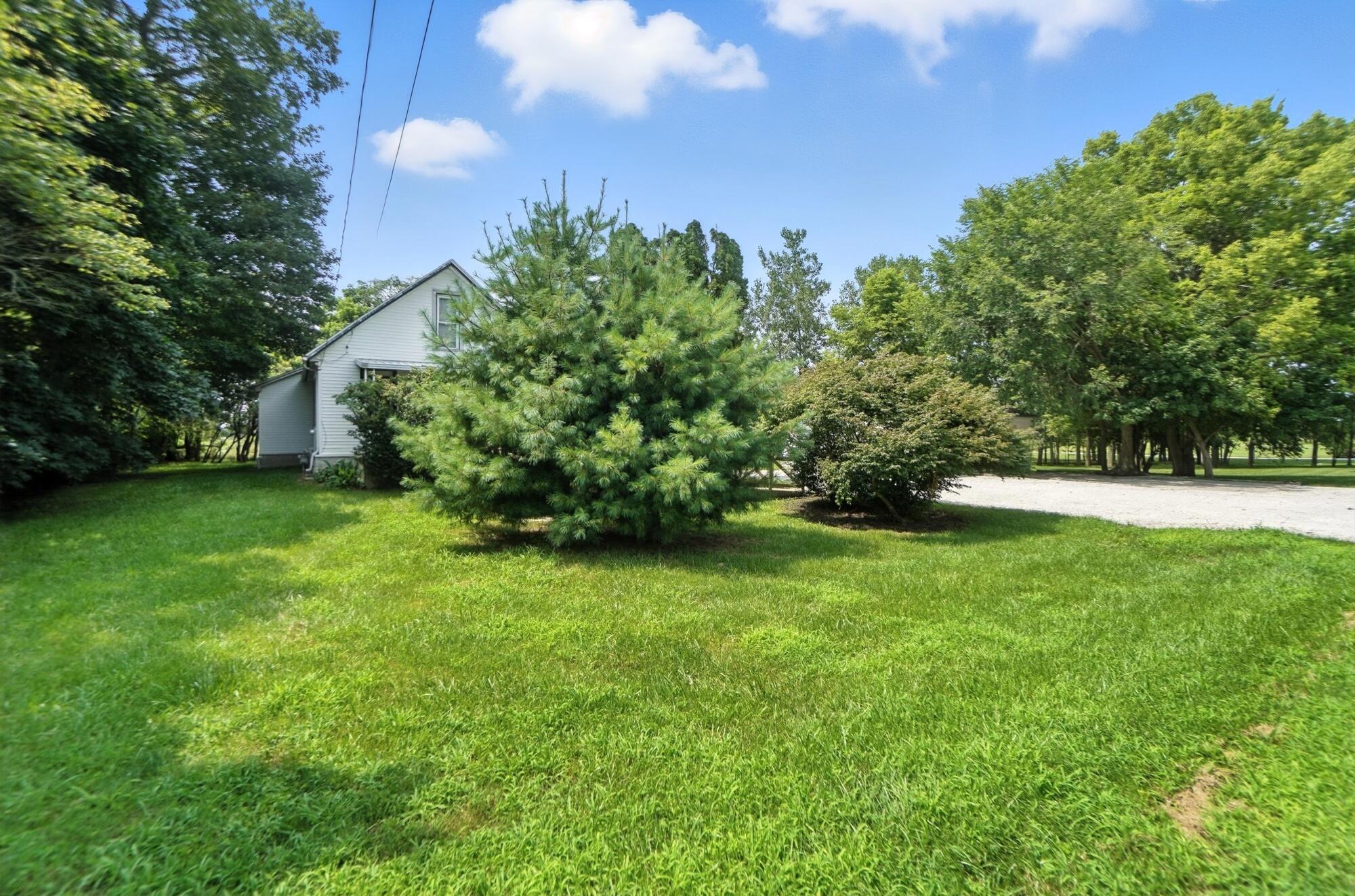 910 South Alcony-Conover Road Troy, OH 45373 - Photo 2 of 55
