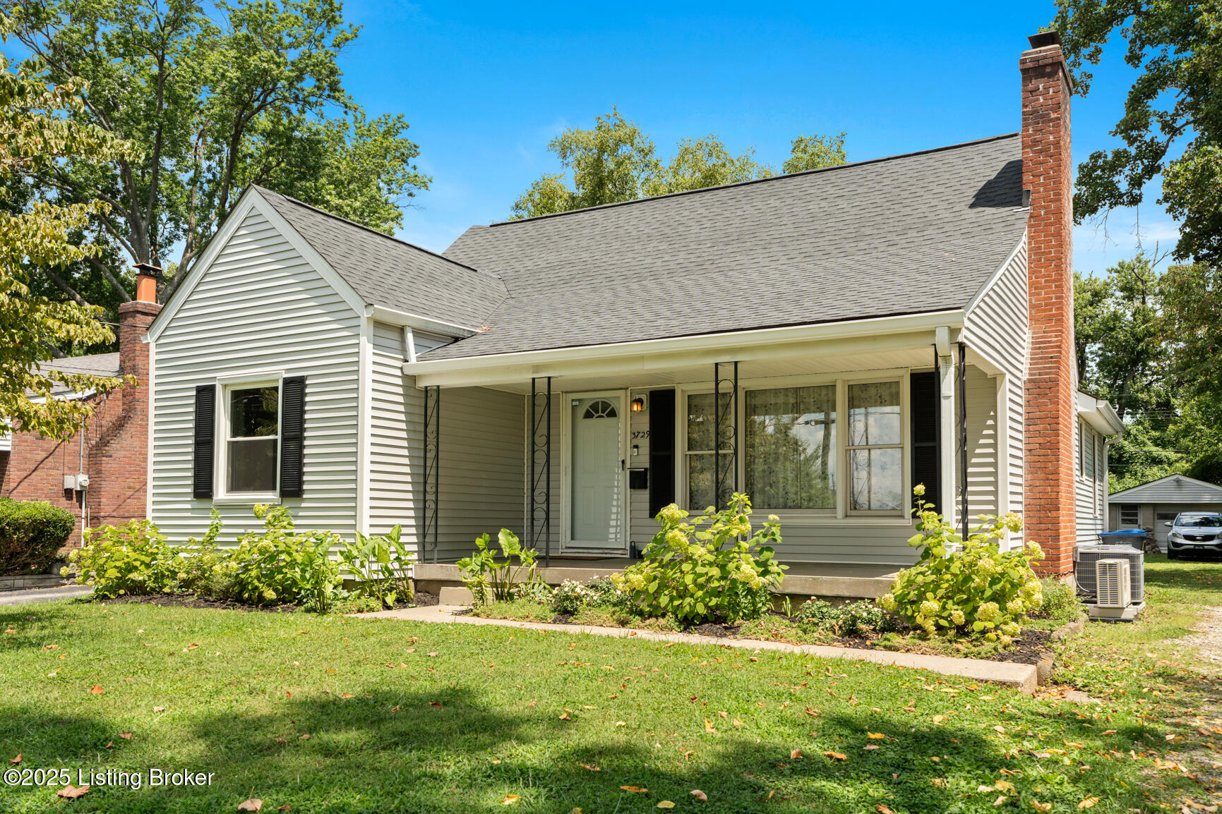3729 Carol Road Louisville, KY 40218 - Photo 1 of 39 DSC00989