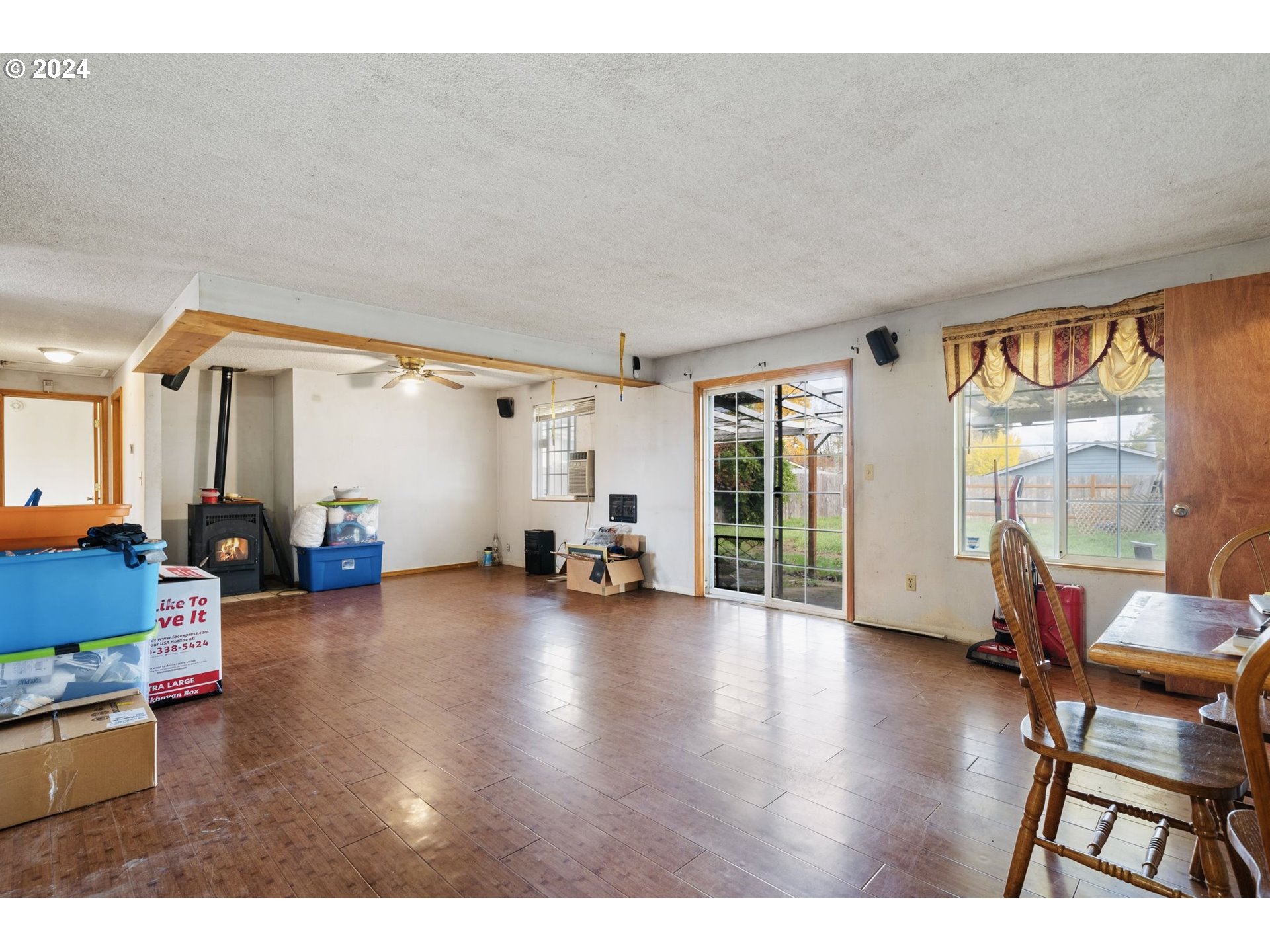 565 West Airway Road Lebanon, OR 97355 - Photo 4 of 29 Gallery Image 4