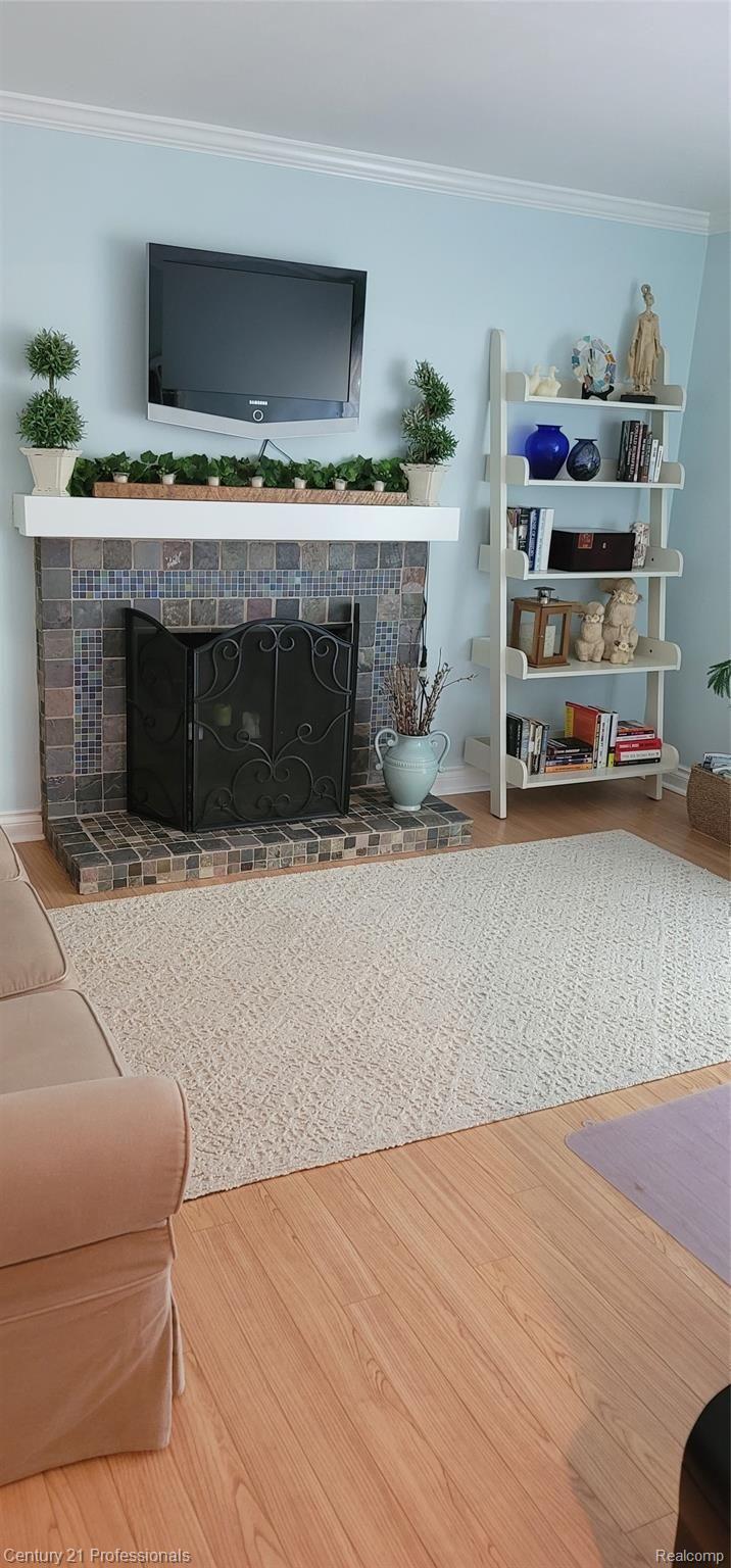 1280 West Fairview Lane Rochester, MI 48306 - Photo 21 of 40 Office with Laminate Flooring and Natural Fireplace