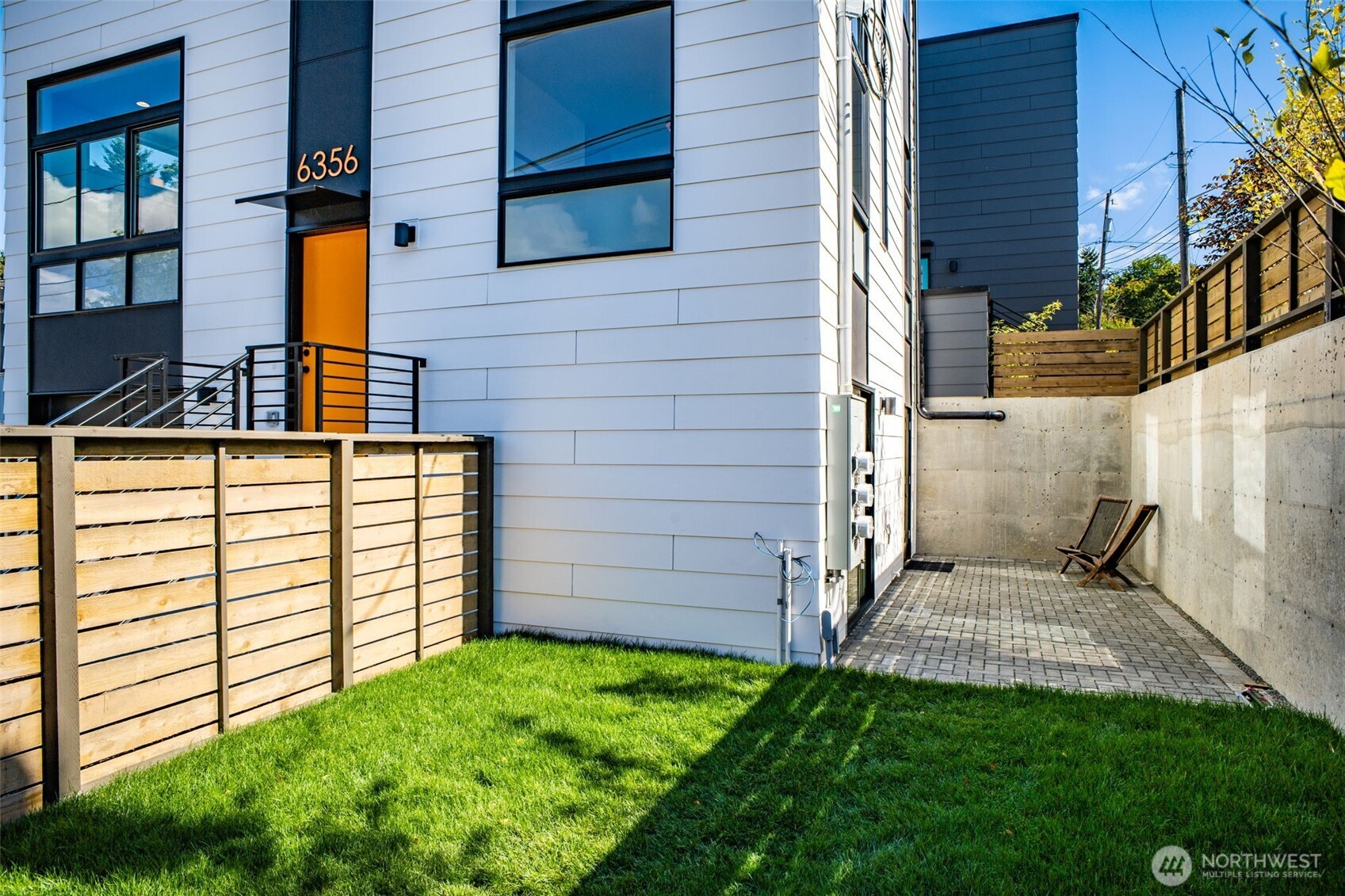 6356 47th Avenue South Seattle, WA 98118 - Photo 34 of 40