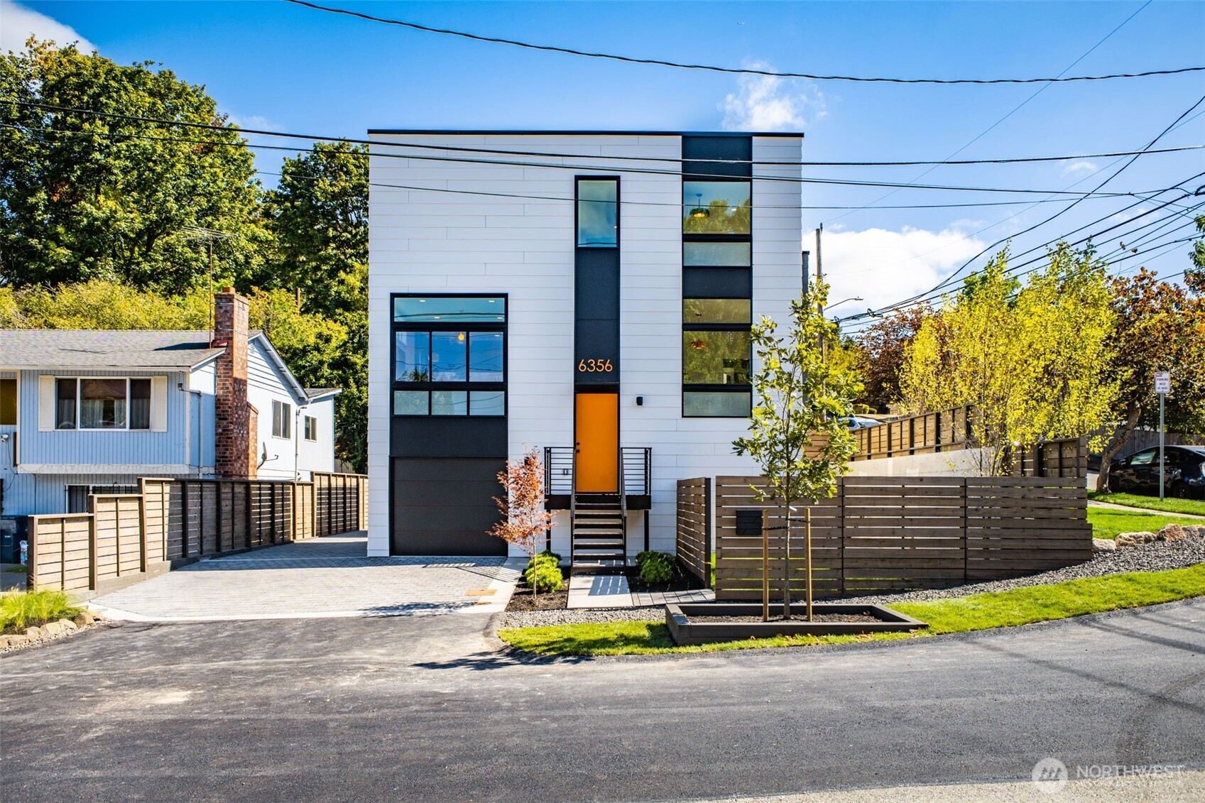 6356 47th Avenue South Seattle, WA 98118 - Photo 36 of 40