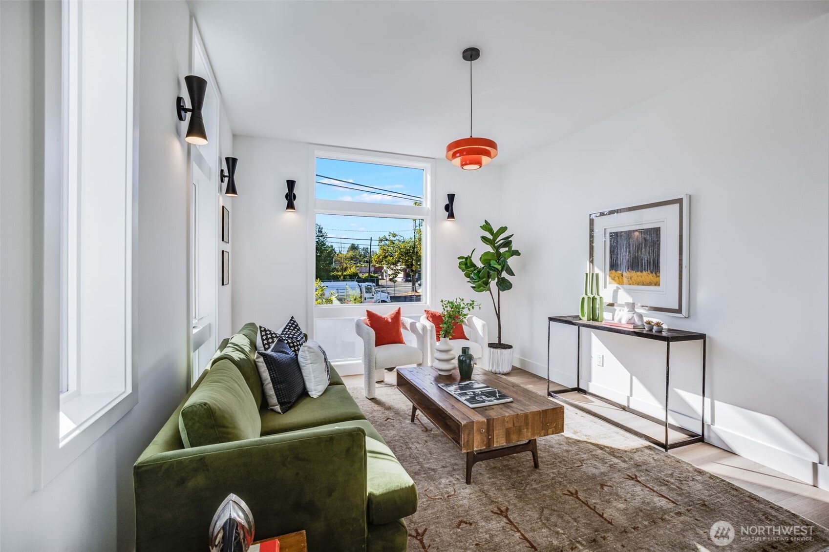 6356 47th Avenue South Seattle, WA 98118 - Photo 4 of 40