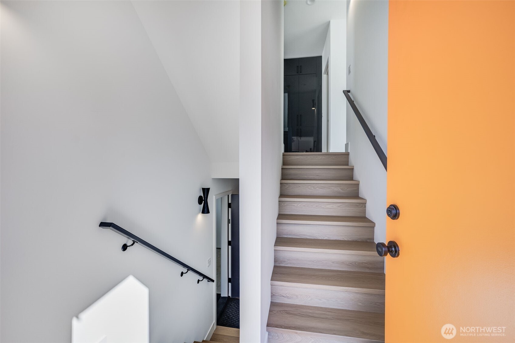 6356 47th Avenue South Seattle, WA 98118 - Photo 7 of 40