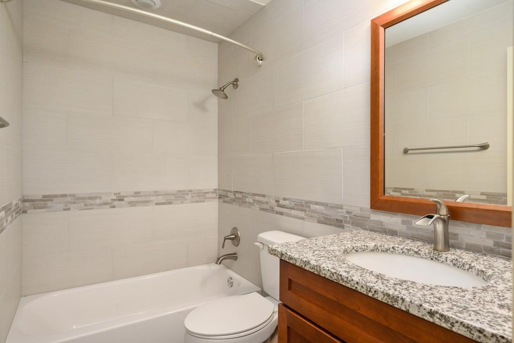 558 Emory Oaks Way Decatur, GA 30033 - Photo 13 of 23